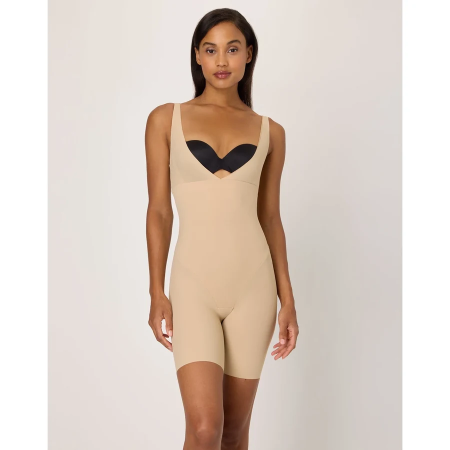 Maidenform Wear-your-own-bra singlet, worn